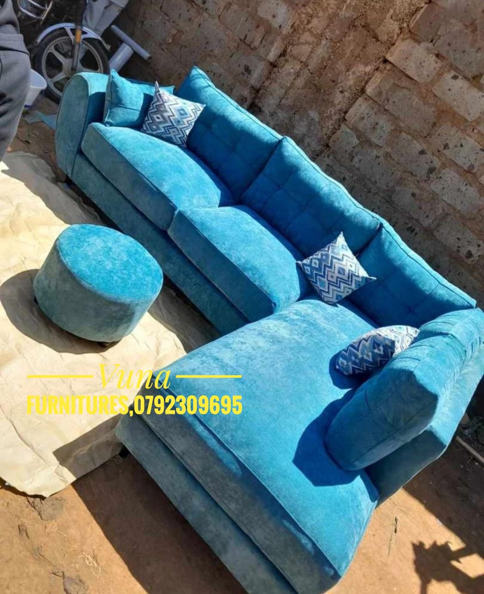 6-Seater Comfy Butterfly Design L-shaped with Spring Cushions and Pure Fiber.