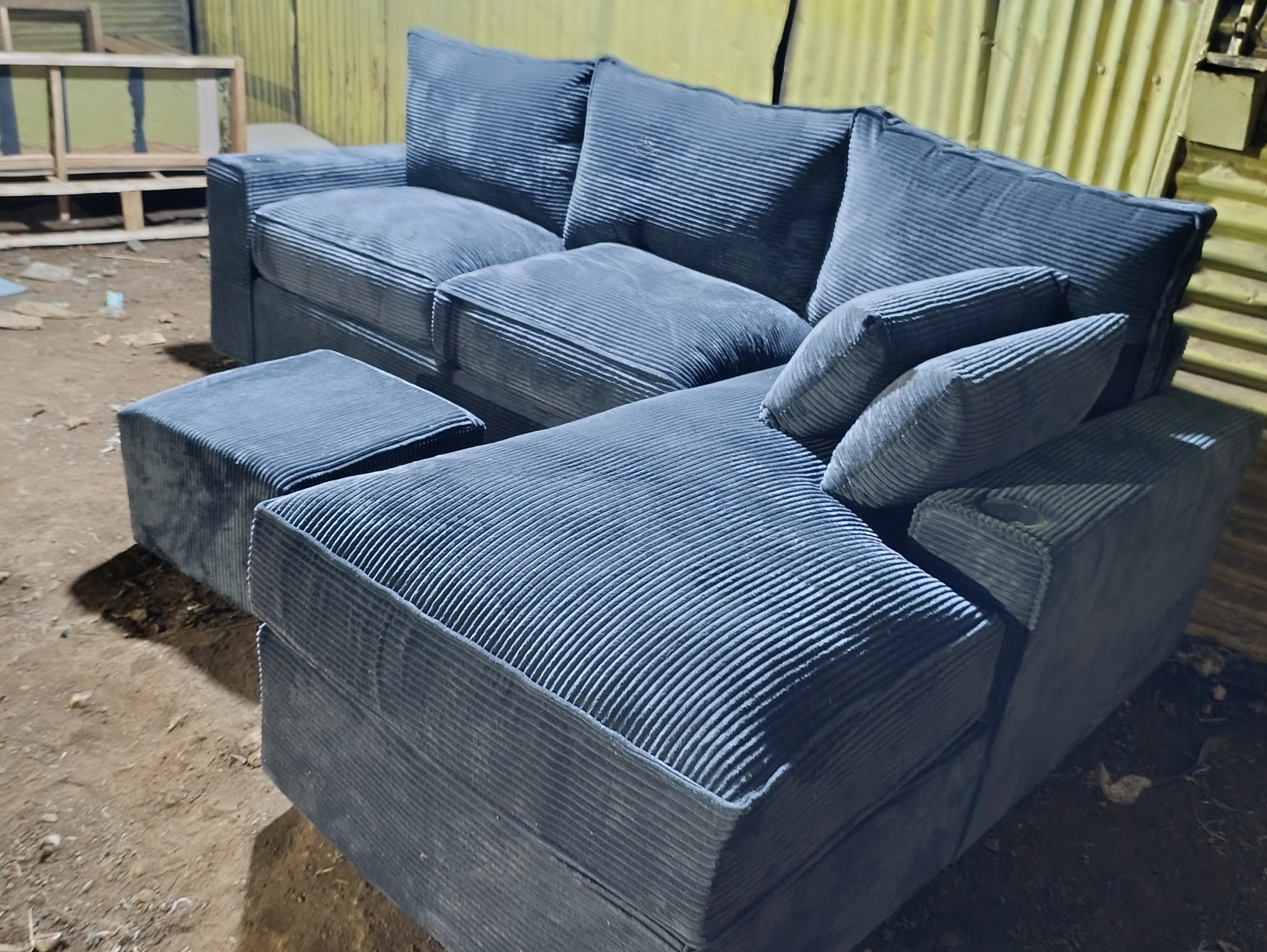 Double cup holder side arm L-shaped with lumbar pillows