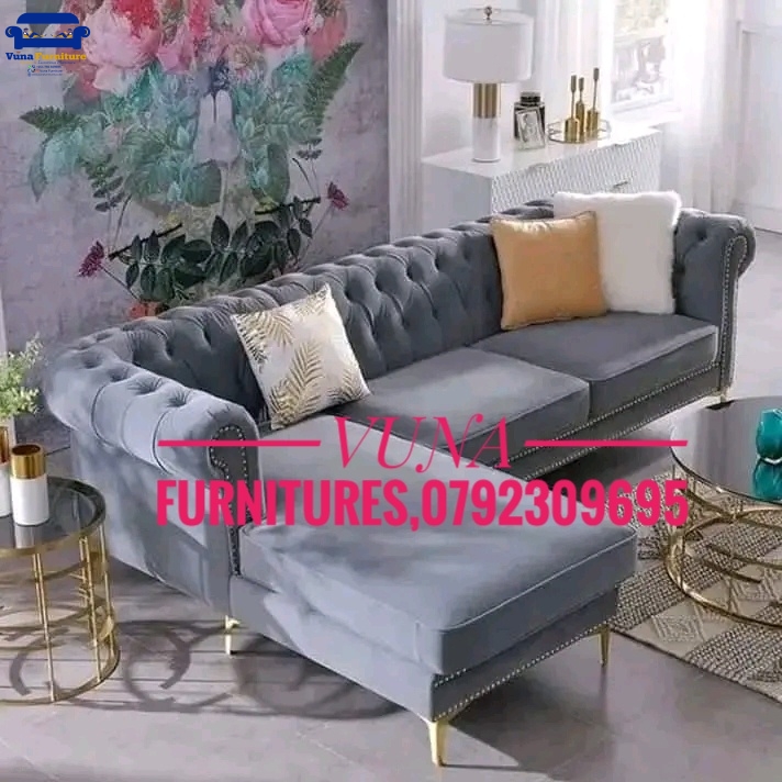 6-Seater Modern Chester With High Density Cushions Seat